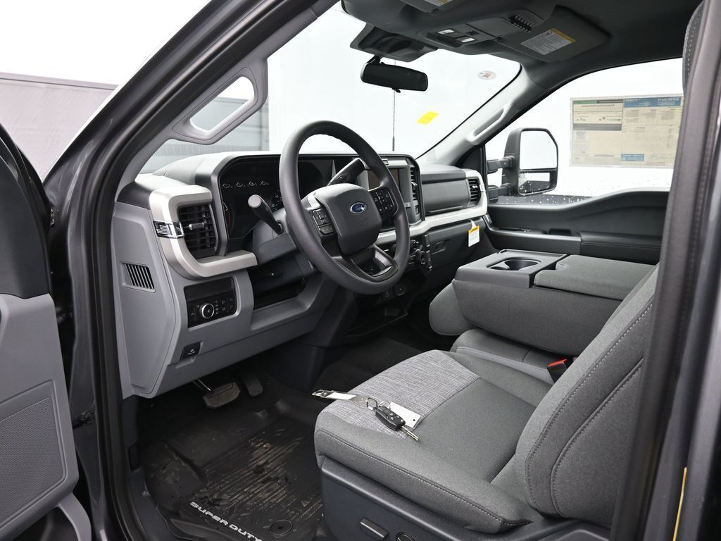 2026 Ford Super Duty F-250 SRW XLT