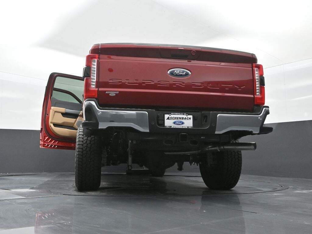 2025 Ford F-250 Super Duty Lariat