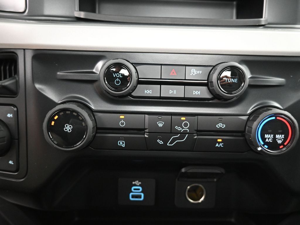 2026 Ford Super Duty F-350 SRW XL