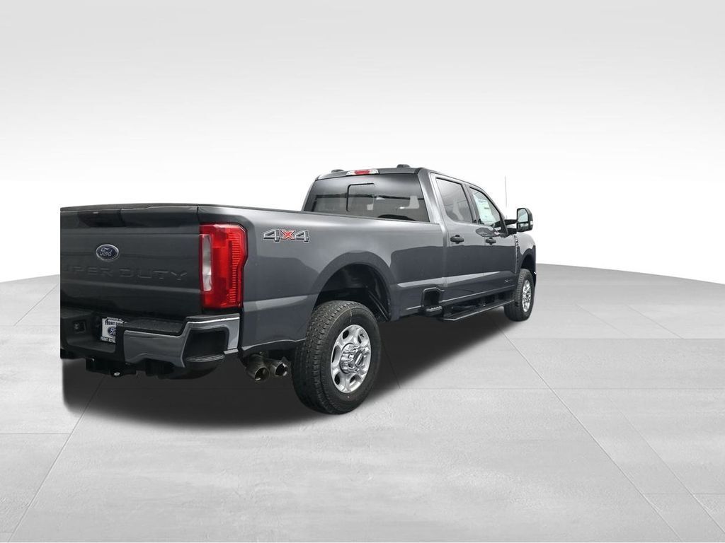 2026 Ford Super Duty F-250 SRW XLT