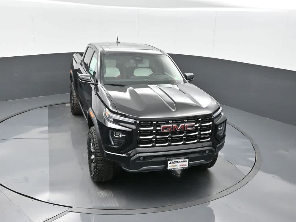 2025 GMC Canyon AT4