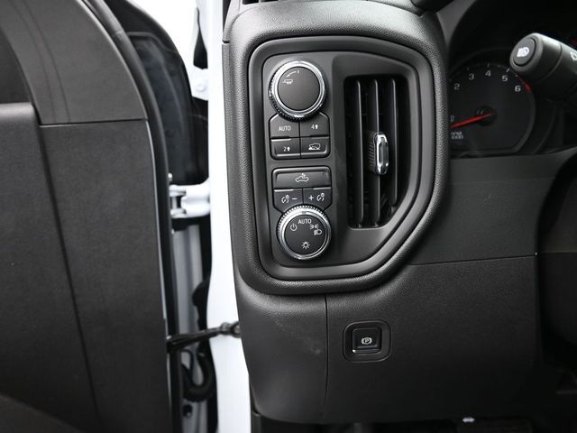 2025 GMC Sierra 1500 4WD Crew Cab Standard Box Pro