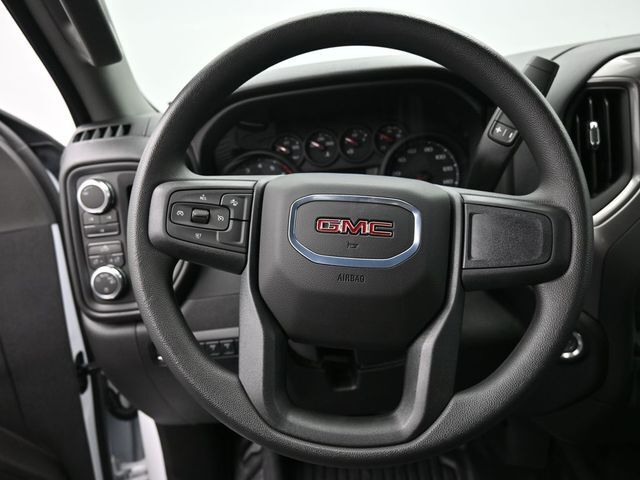 2025 GMC Sierra 2500HD 4WD Crew Cab Long Bed Pro