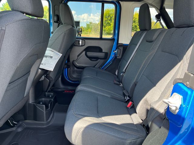 2025 Jeep Wrangler 4-Door Summit 4x4