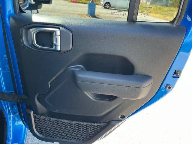 2025 Jeep Wrangler 4-Door Summit 4x4