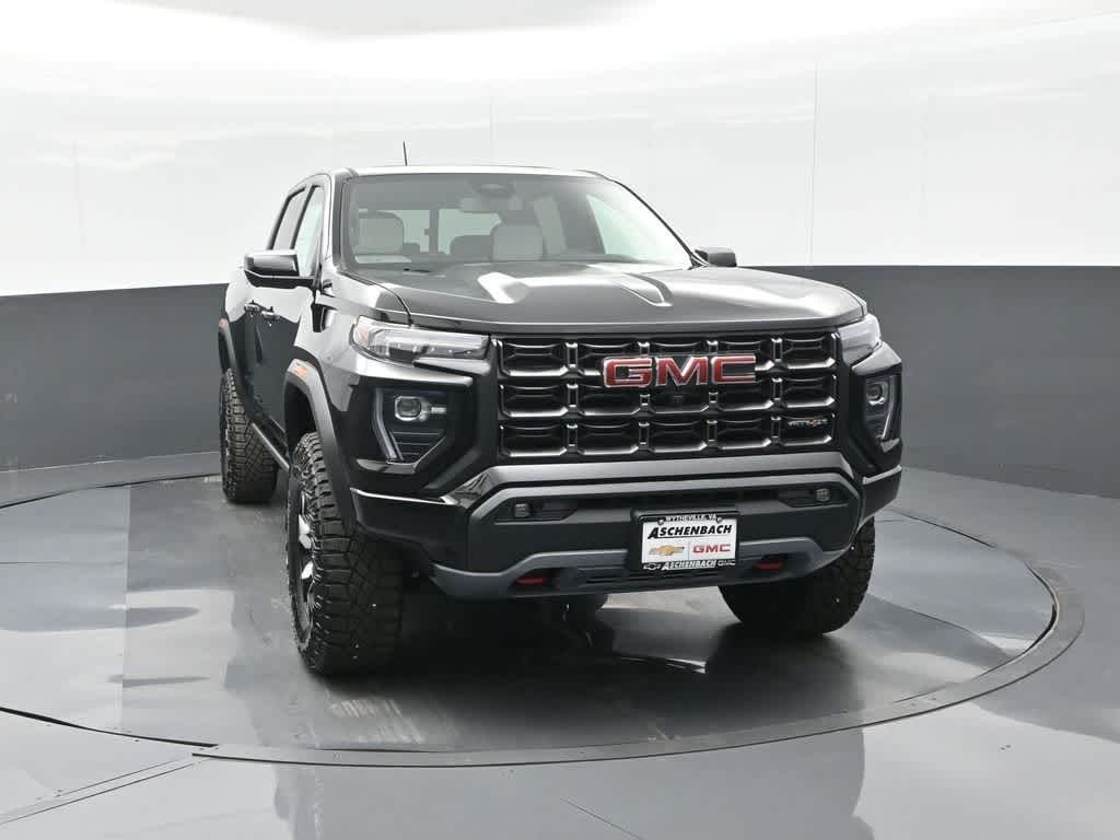 2025 GMC Canyon AT4