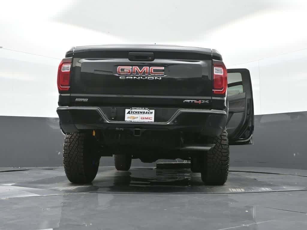 2025 GMC Canyon AT4