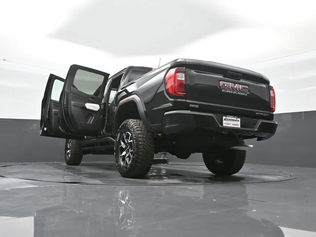 2025 GMC Canyon AT4