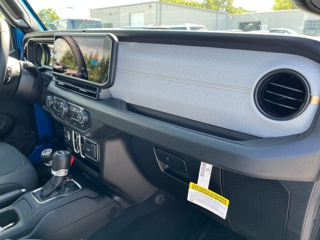 2025 Jeep Wrangler 4-Door Summit 4x4