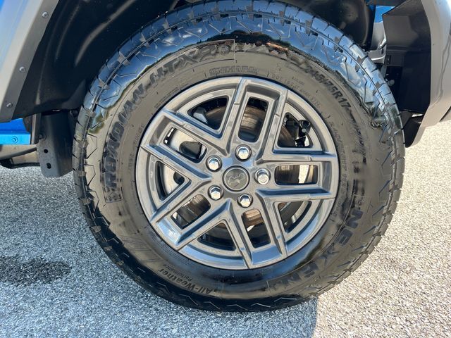 2025 Jeep Wrangler 4-Door Summit 4x4