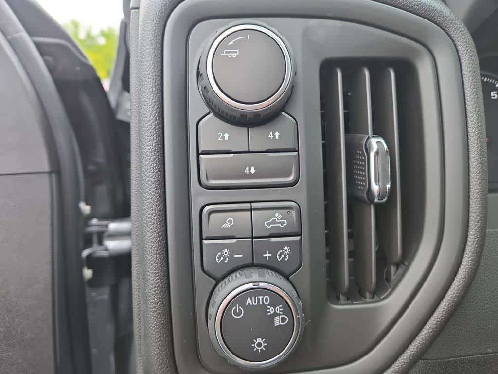 2025 Chevrolet Silverado 2500HD Custom