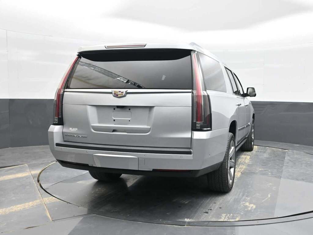 2018 Cadillac Escalade ESV Premium Luxury