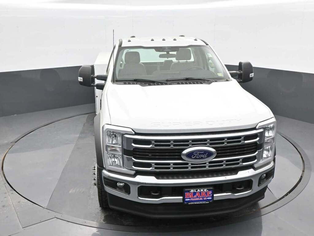 2023 Ford F-550 Super Duty 