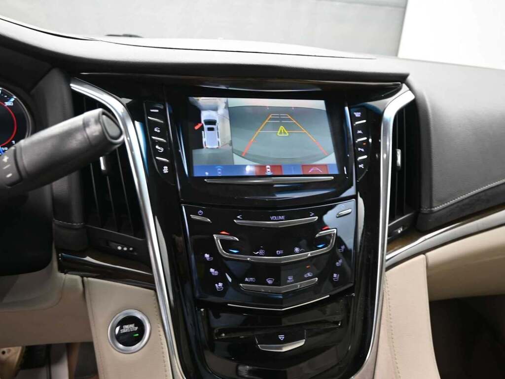 2018 Cadillac Escalade ESV Premium Luxury