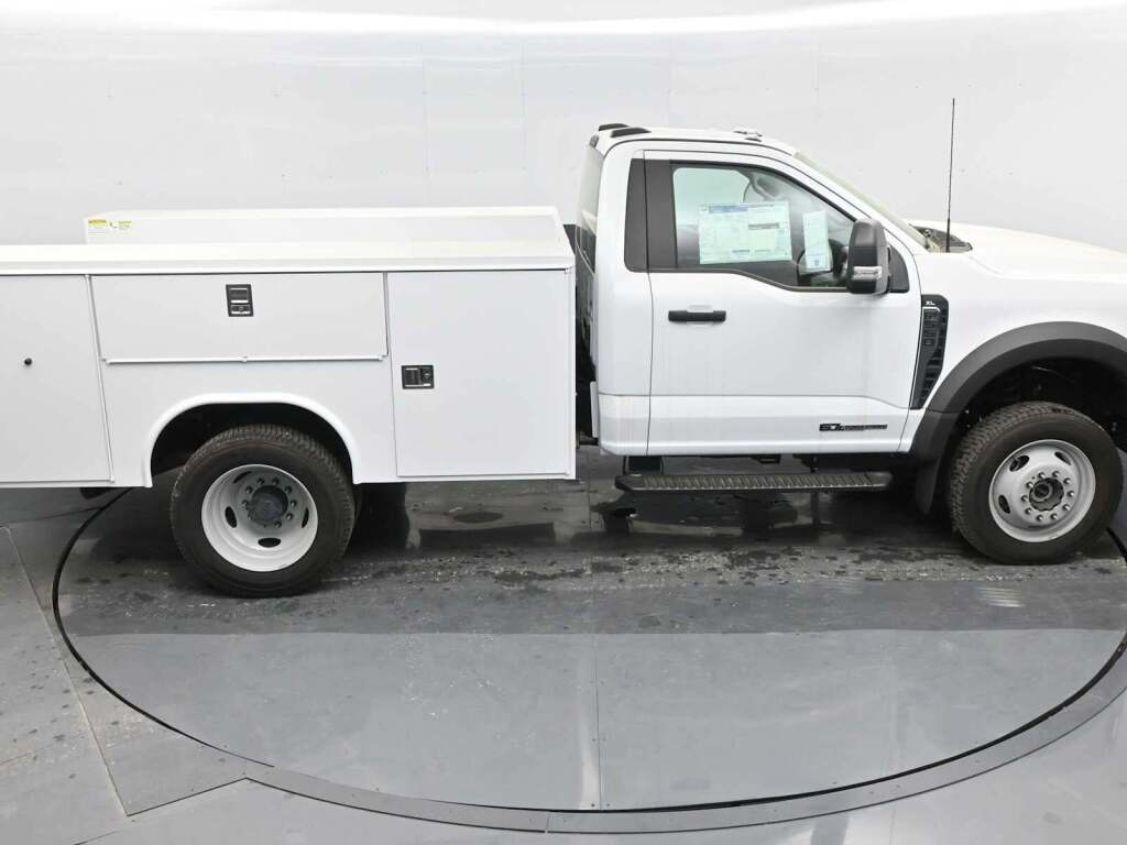 2023 Ford F-550 Super Duty 