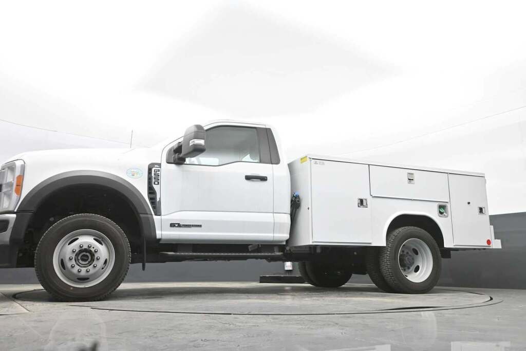 2023 Ford F-550 Super Duty 