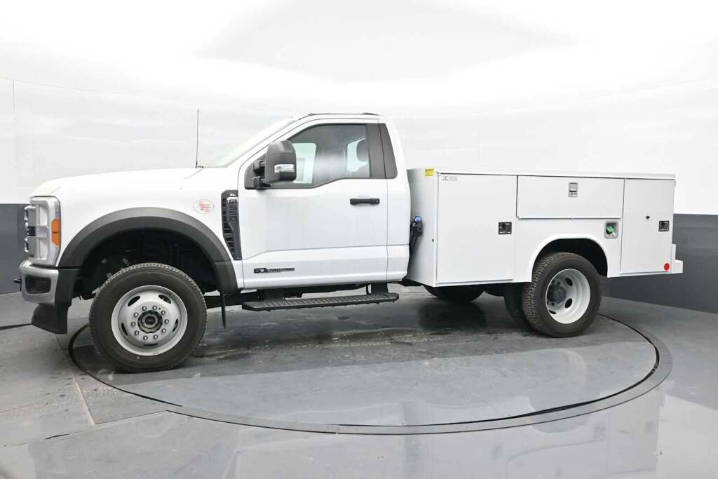 2023 Ford F-550 Super Duty 