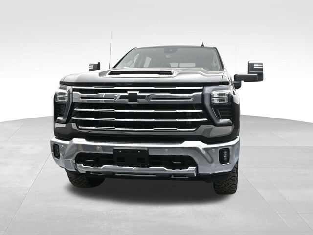 2025 Chevrolet Silverado 2500HD 4WD Crew Cab Standard Bed LTZ