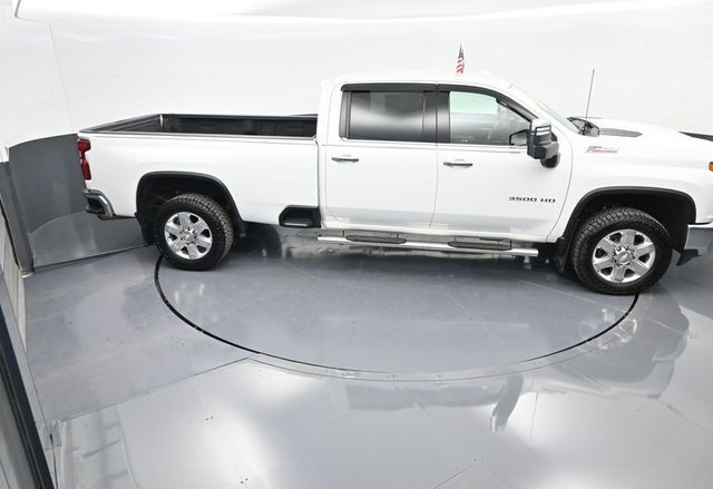 2022 Chevrolet Silverado 3500HD 4WD Crew Cab Long Bed LTZ