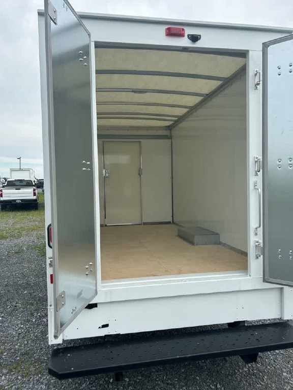 2023 Chevrolet Express 3500