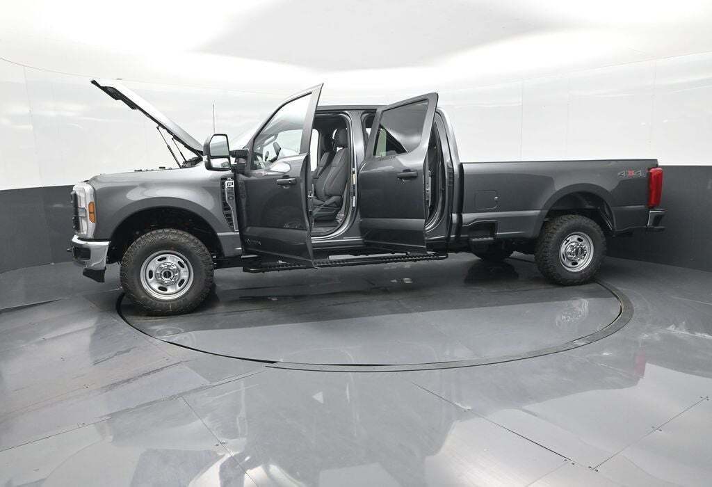 2026 Ford F-350 Super Duty XL