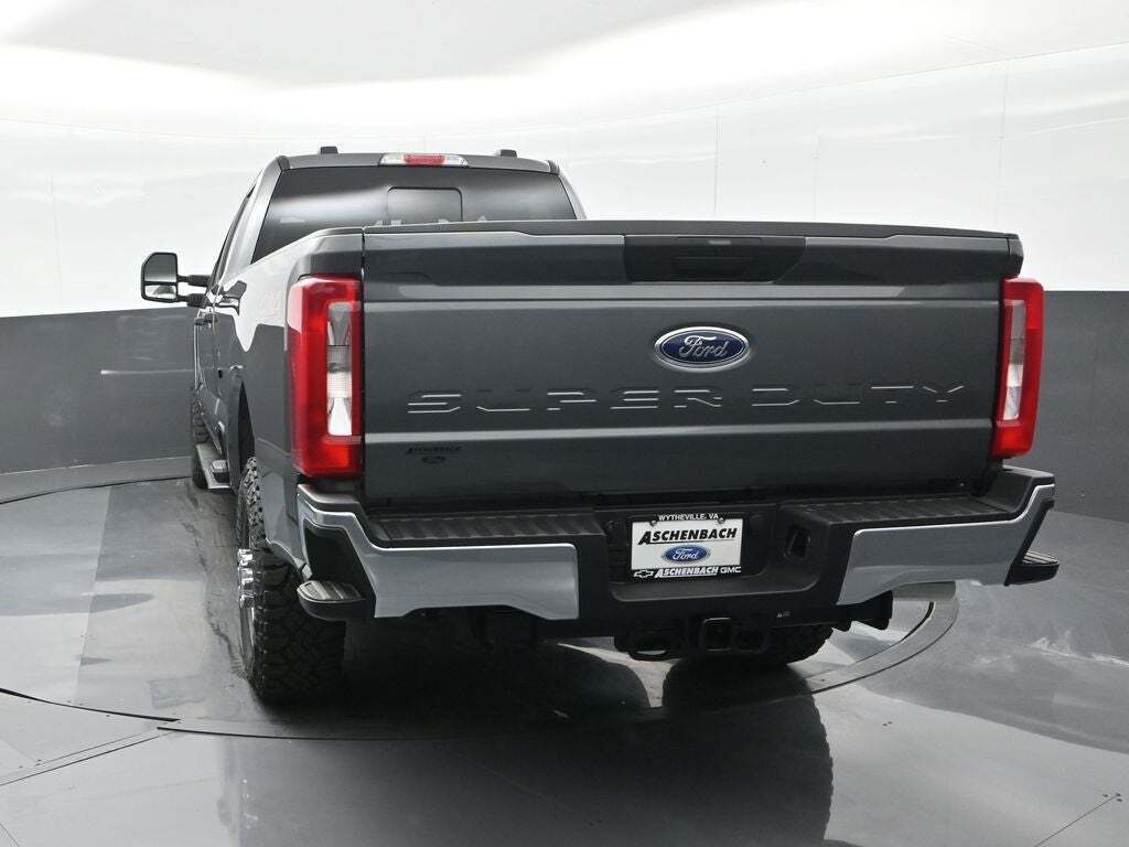 2026 Ford F-350 Super Duty XL