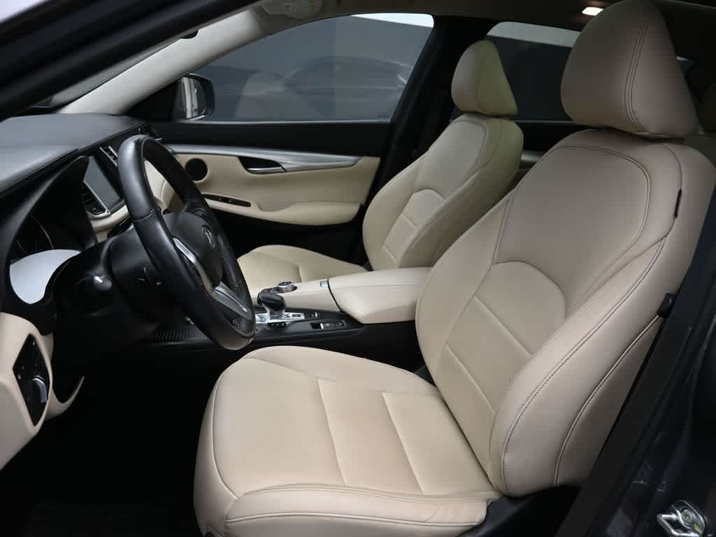 2021 INFINITI QX50 Luxe