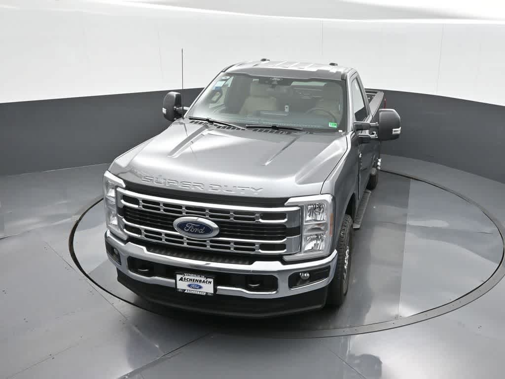 2025 Ford F-350 XLT