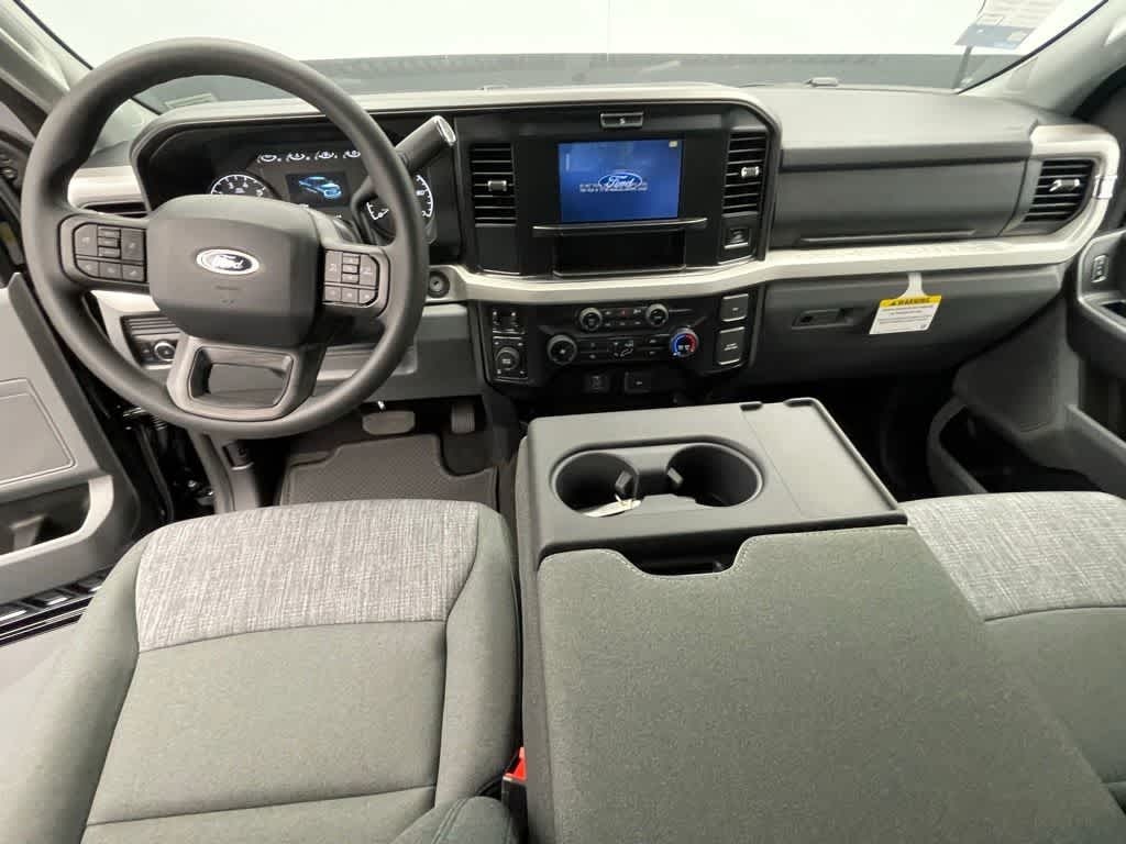 2025 Ford F-250 XLT
