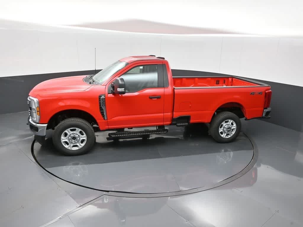 2025 Ford F-350 Super Duty XLT