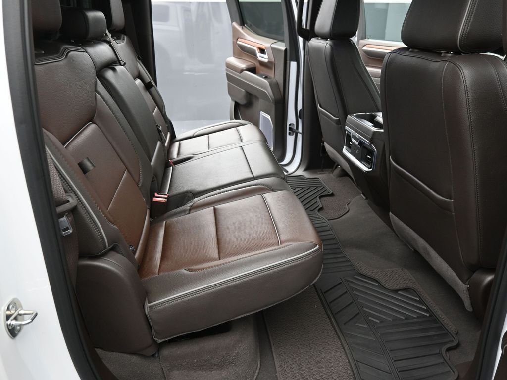 2022 GMC Sierra 1500 4WD Crew Cab Short Box Denali