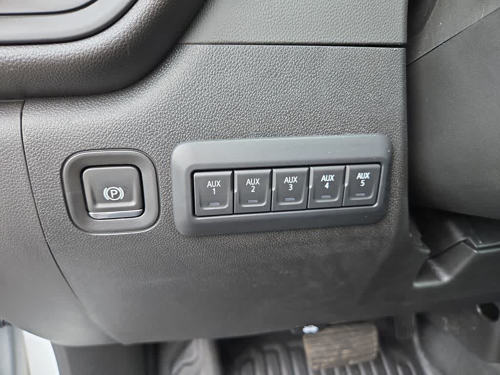 2024 Chevrolet Silverado 3500HD CC Work Truck