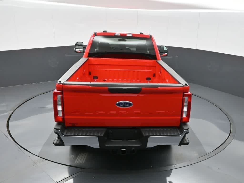 2025 Ford F-350 Super Duty XLT