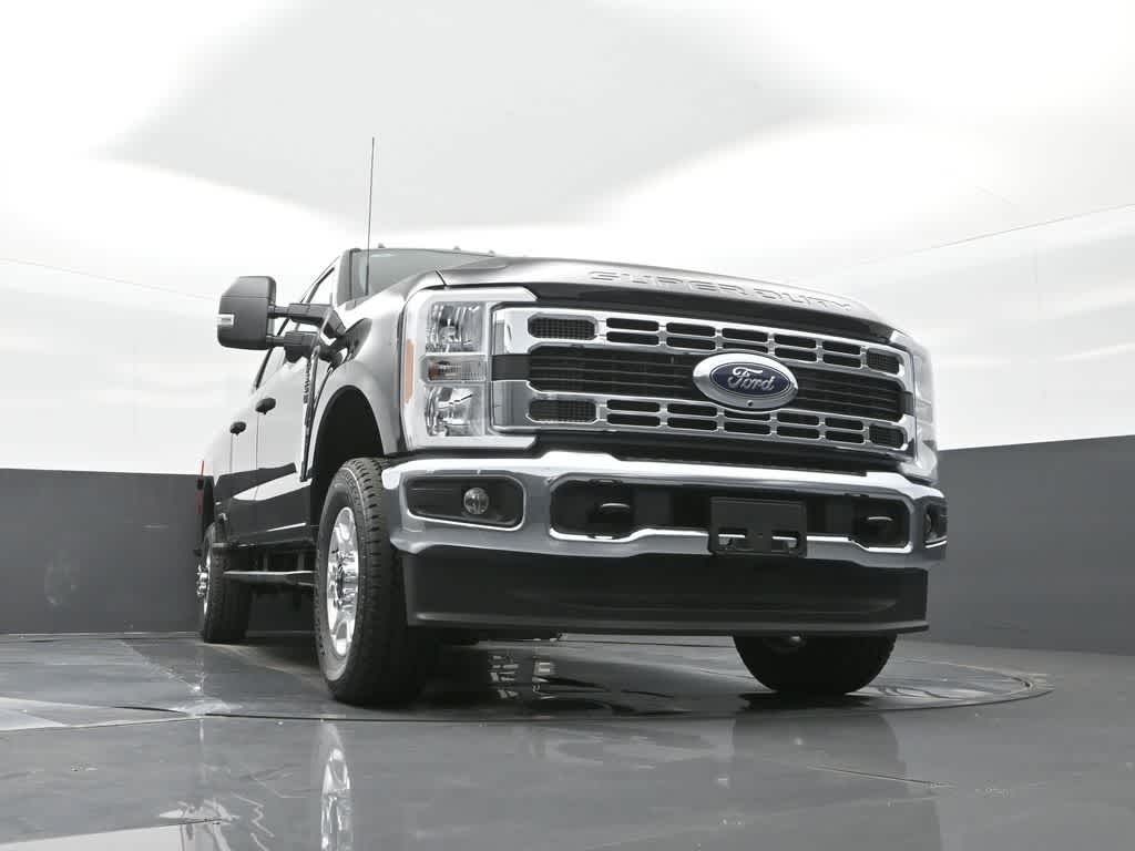 2025 Ford F-350 XLT