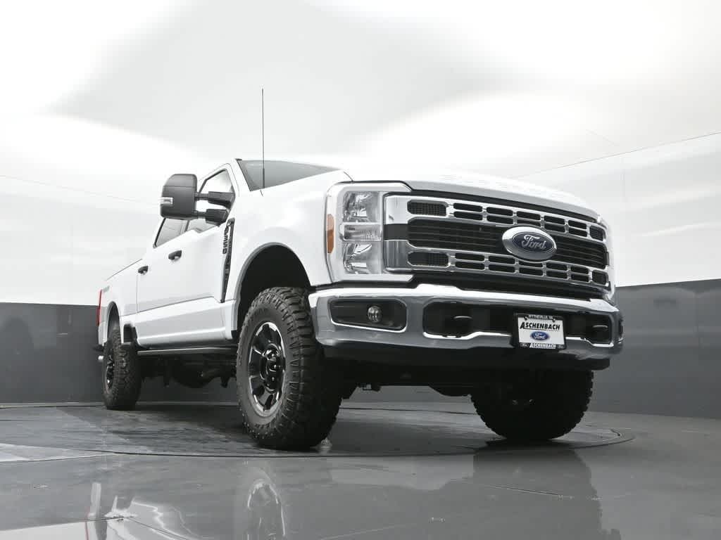 2025 Ford F-350 XLT