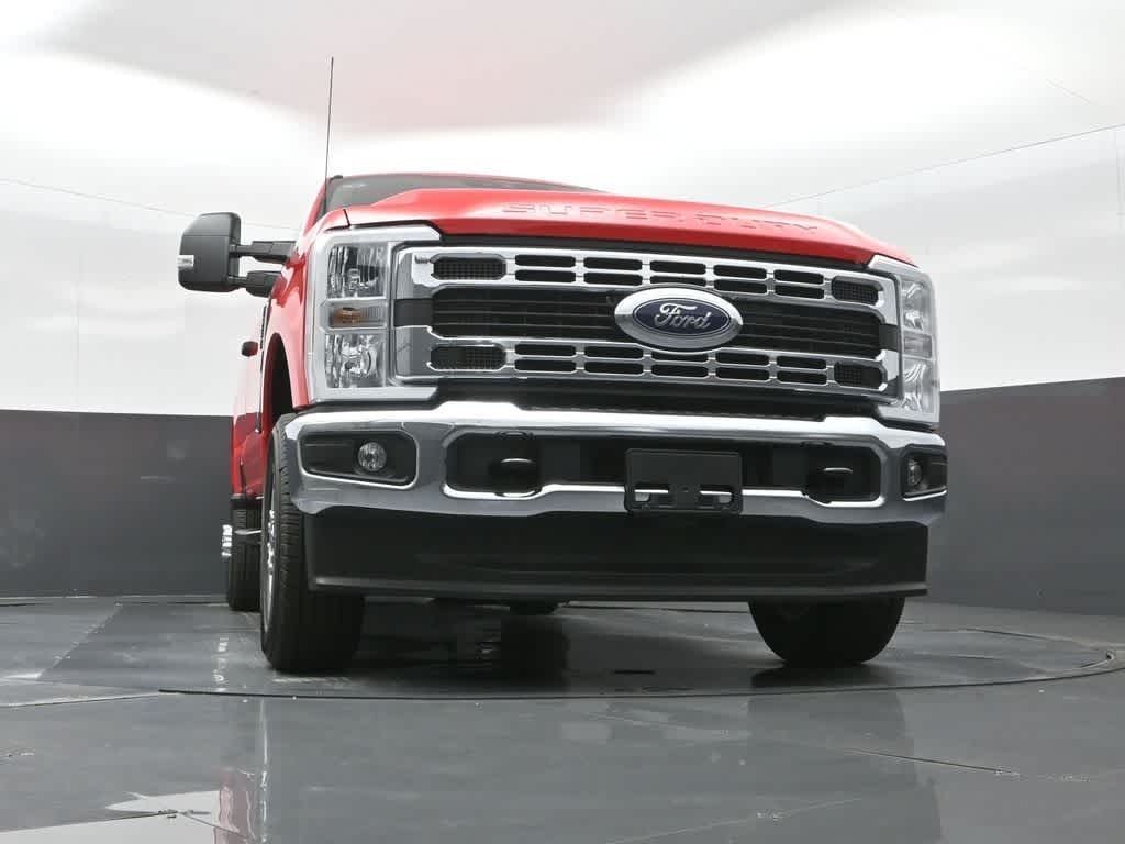 2025 Ford F-350 Super Duty XLT