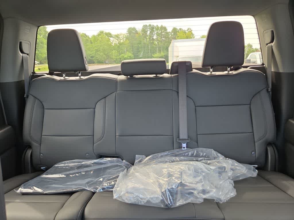 2024 Chevrolet Silverado 3500HD CC Work Truck