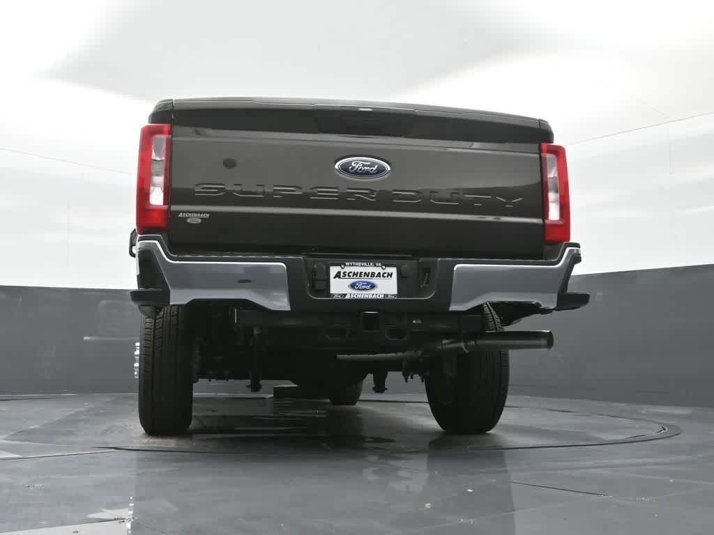 2025 Ford F-350 XLT