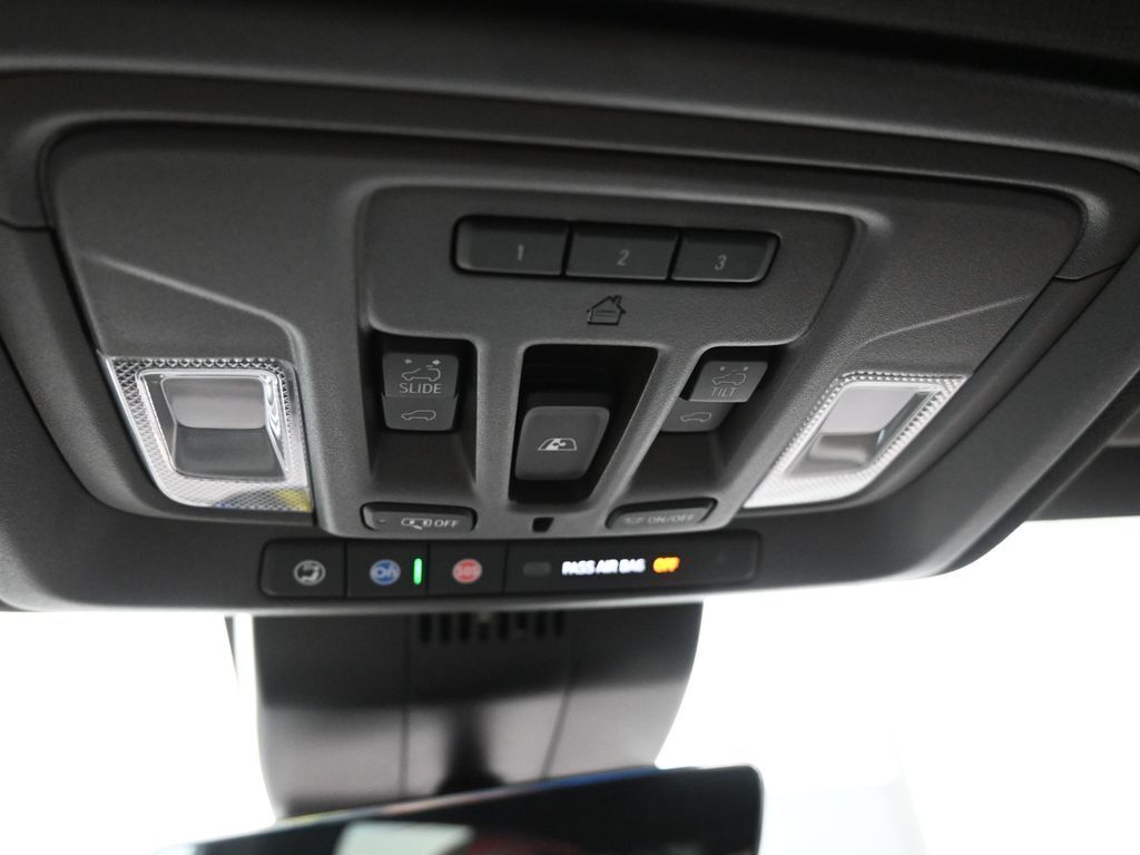 2022 GMC Sierra 1500 4WD Crew Cab Short Box Denali