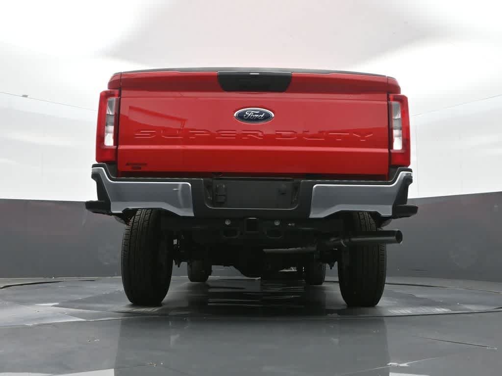 2025 Ford F-350 Super Duty XLT