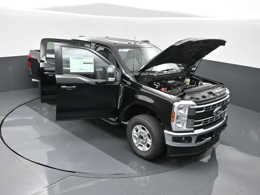 2025 Ford F-350 XLT