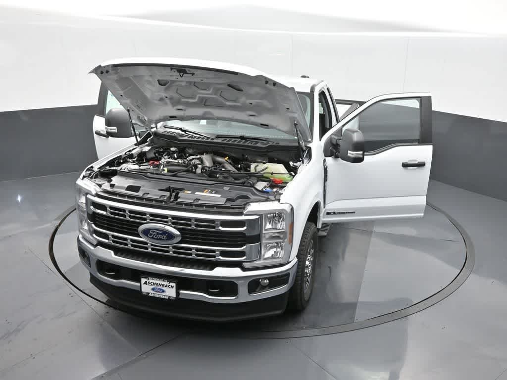 2025 Ford F-250 XLT
