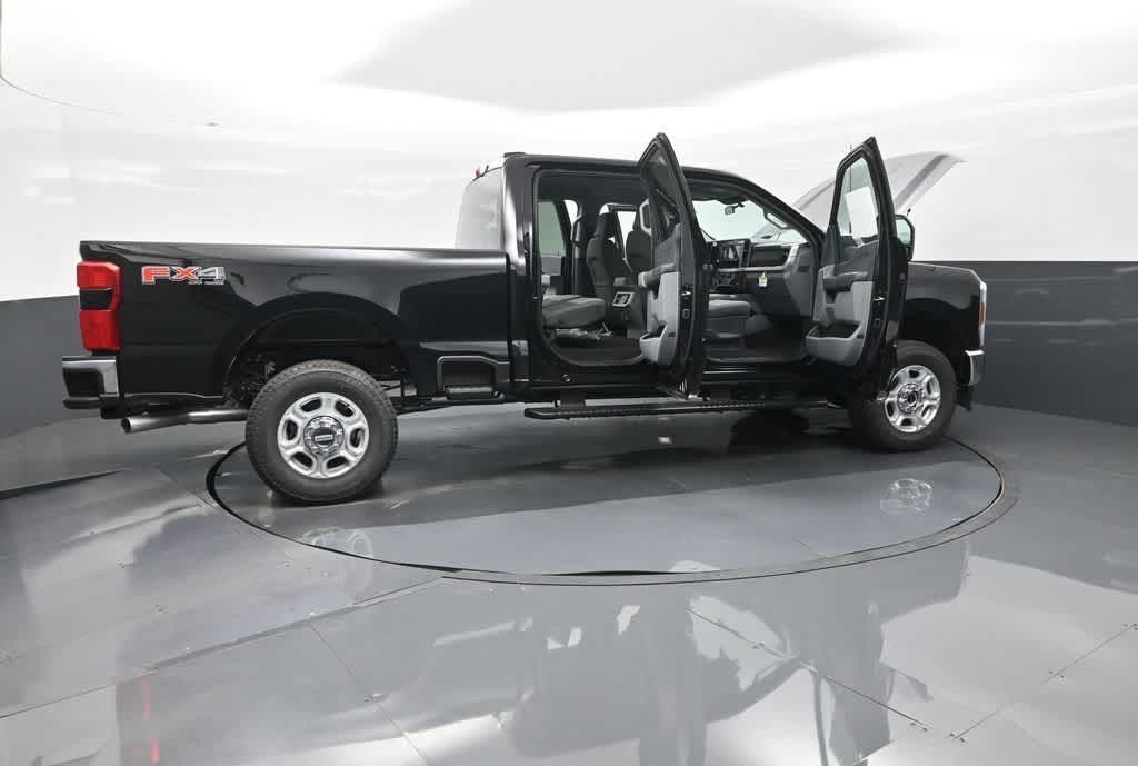 2025 Ford F-350 XLT