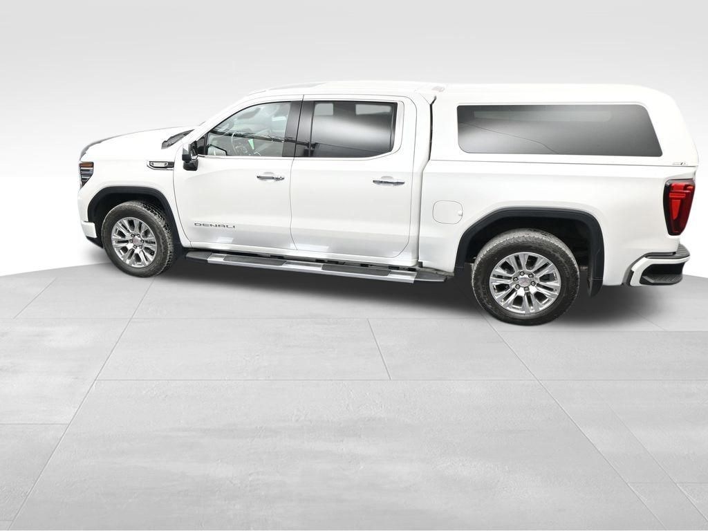 2022 GMC Sierra 1500 4WD Crew Cab Short Box Denali