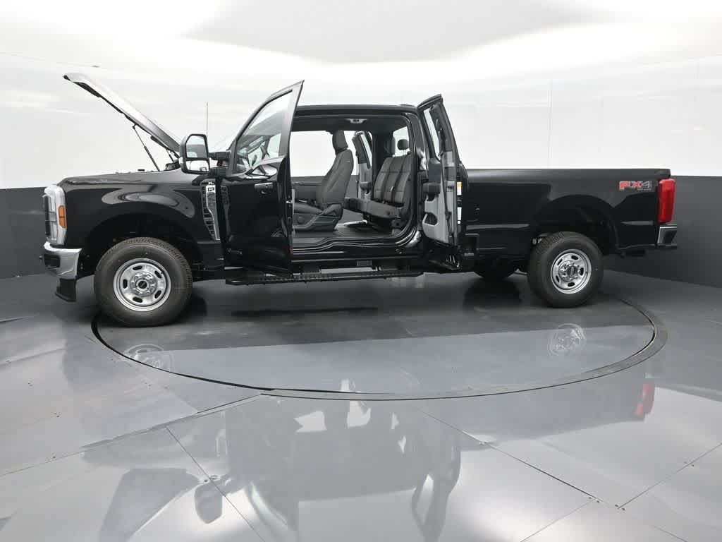 2025 Ford F-250 XL