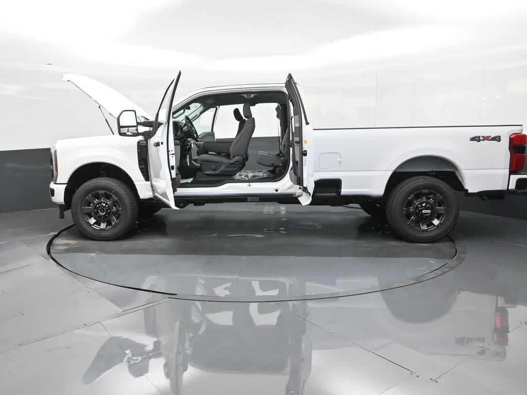 2025 Ford F-350 XL