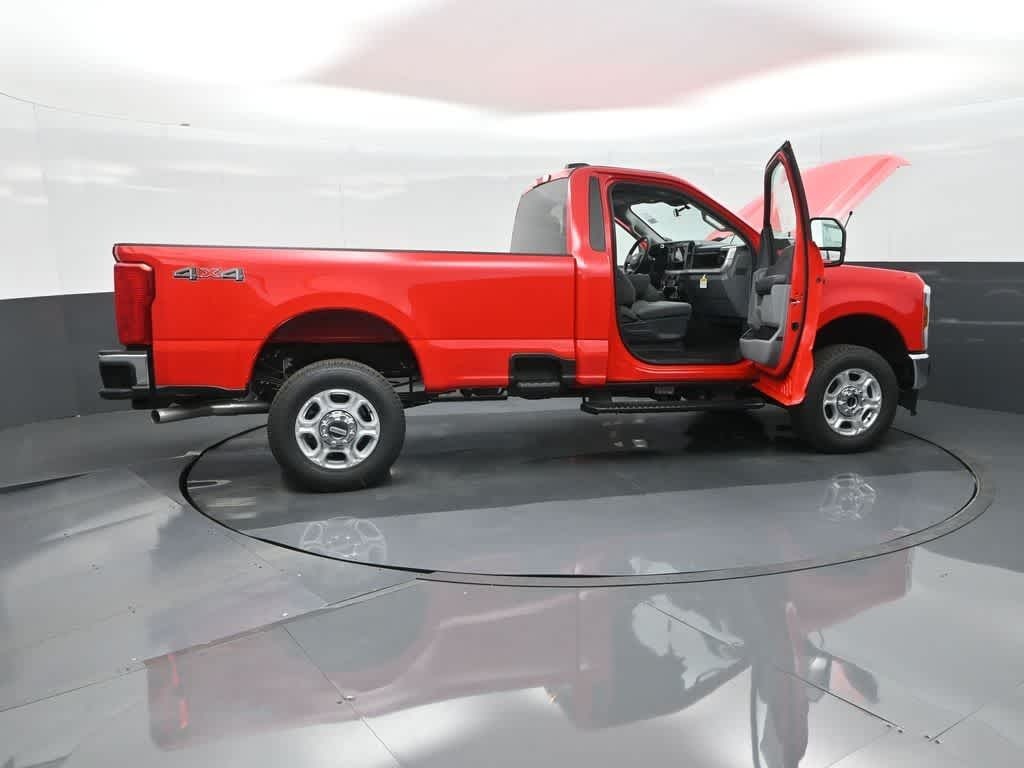 2025 Ford F-350 Super Duty XLT