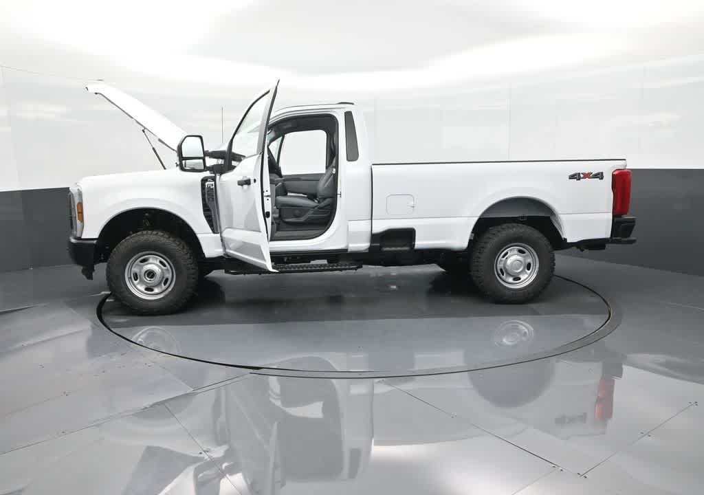 2025 Ford F-250 XL