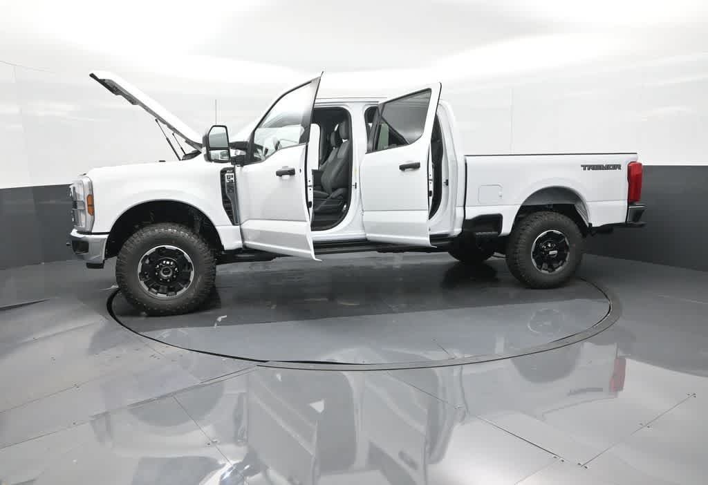2025 Ford F-350 XLT