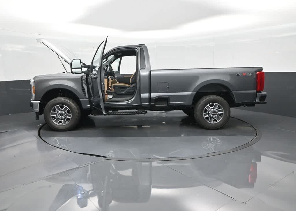 2025 Ford F-350 XLT